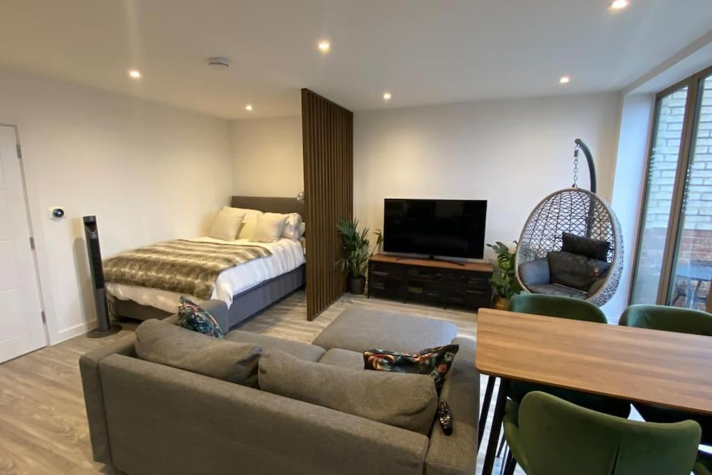 London Luxe: Stylish Studio Extérieur photo